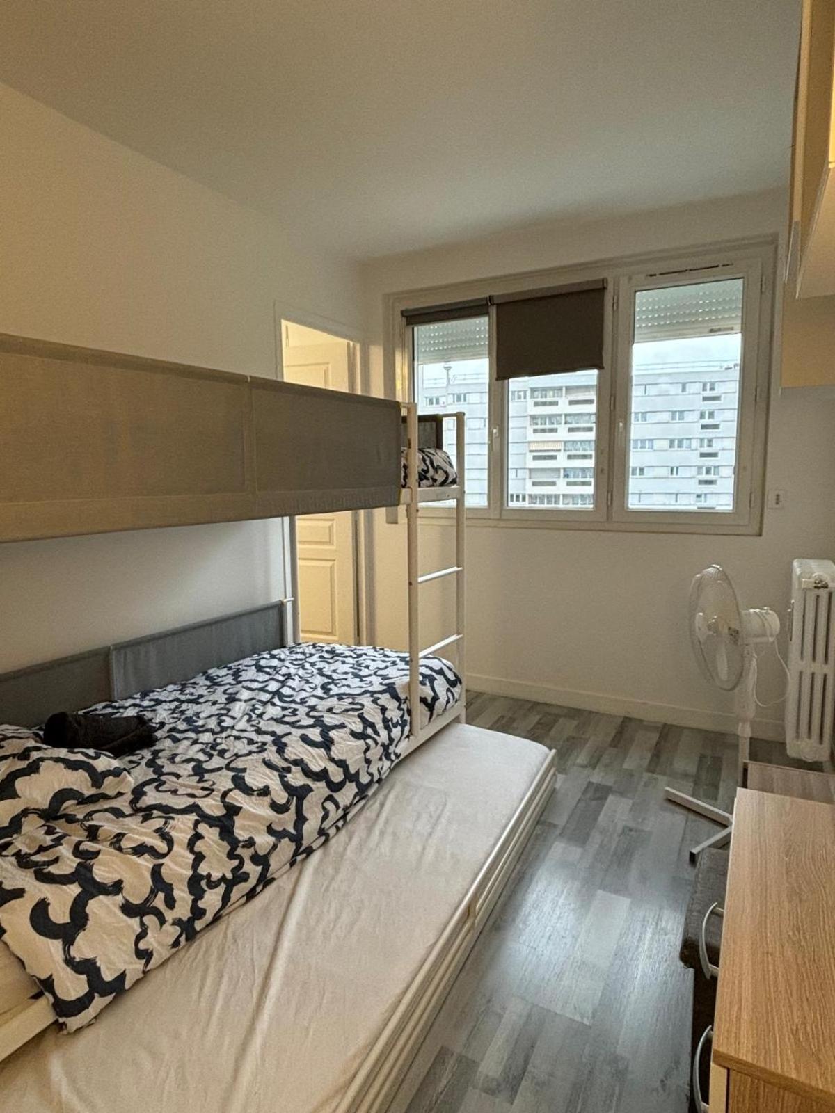 4 Beds Apartment Close Paris Center วองว์ส ภายนอก รูปภาพ