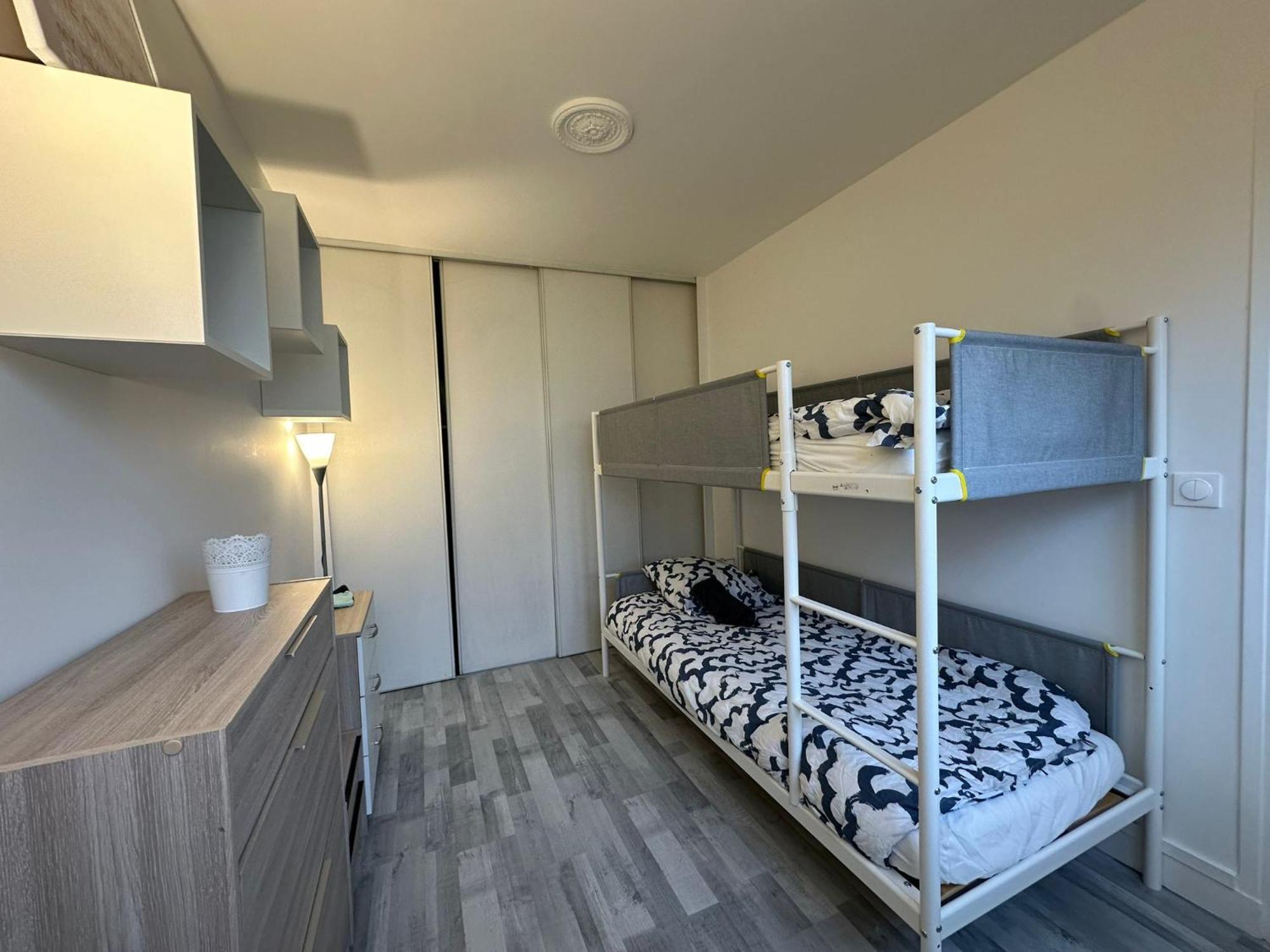 4 Beds Apartment Close Paris Center วองว์ส ภายนอก รูปภาพ
